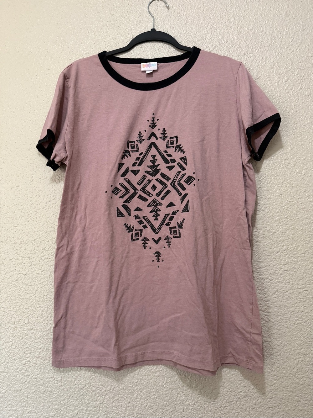 LuLaRoe Dusty Pink Ringer Tee with Black Aztec Graphic